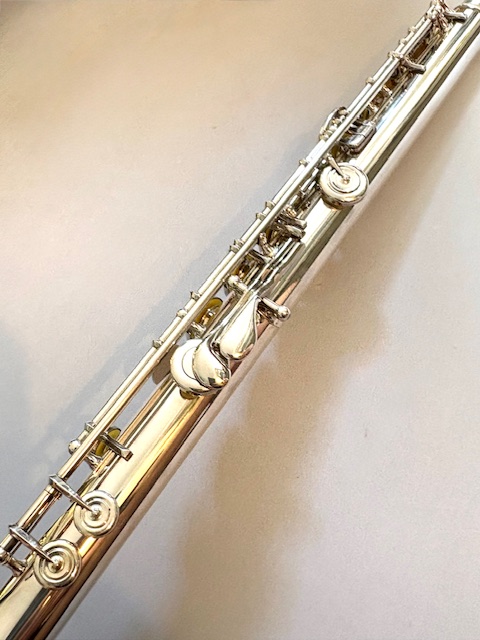 IMG_1832 Mateki MO-052 RH Solid .900 Coin Silver Handmade Flute, Inline G, C# Trill Key, Overhauled With 1-Year Warranty!