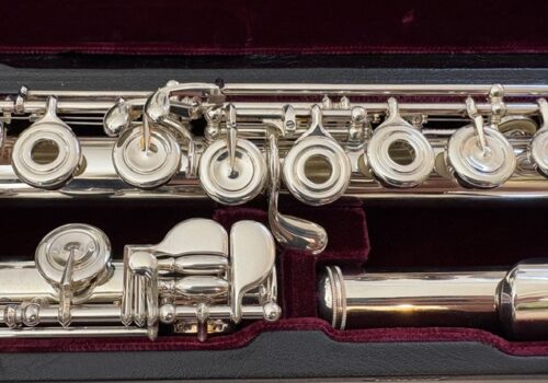 Yamaha YFL-677 Professional Line Flute, Solid Silver Headjoint and Body, Heavywall, Offset G, C# Trill, Split E Mechanism, Warranty!