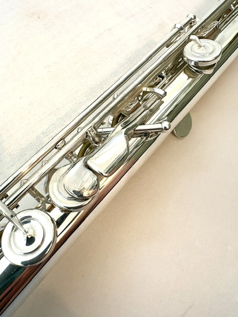 IMG_2002 New Old Stock Miyazawa Classic (Vision) Flute-All Silver, Offset G, C# Trill, C#/D# Rollers, 14k Riser, .018” Heavywall, 1-Year Warranty!