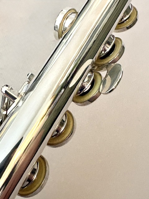 IMG_2005 New Old Stock Miyazawa Classic (Vision) Flute-All Silver, Offset G, C# Trill, C#/D# Rollers, 14k Riser, .018” Heavywall, 1-Year Warranty!