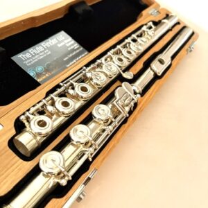 Yamaha YFL-894 All Silver Professional Flute, Inline G, Split E Mechanism, Soldered Tone Holes, Warranty!