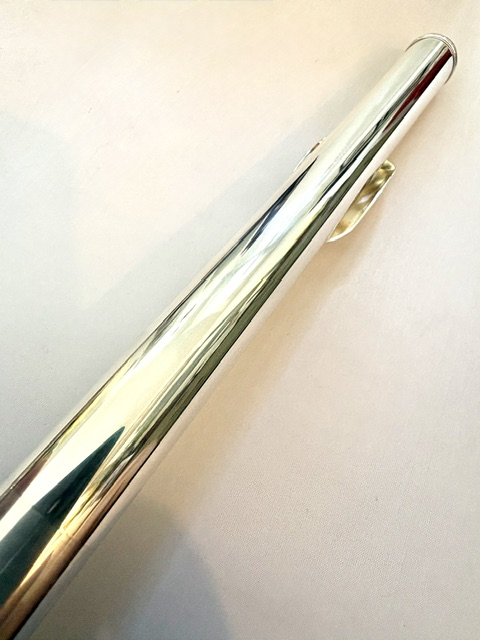IMG_2146 Yamaha YFL-894 All Silver Professional Flute, Inline G, Split E Mechanism, Soldered Tone Holes, Warranty!