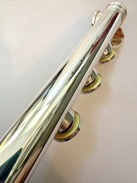 IMG_2155 Yamaha YFL-894 All Silver Professional Flute, Inline G, Split E Mechanism, Soldered Tone Holes, Warranty!