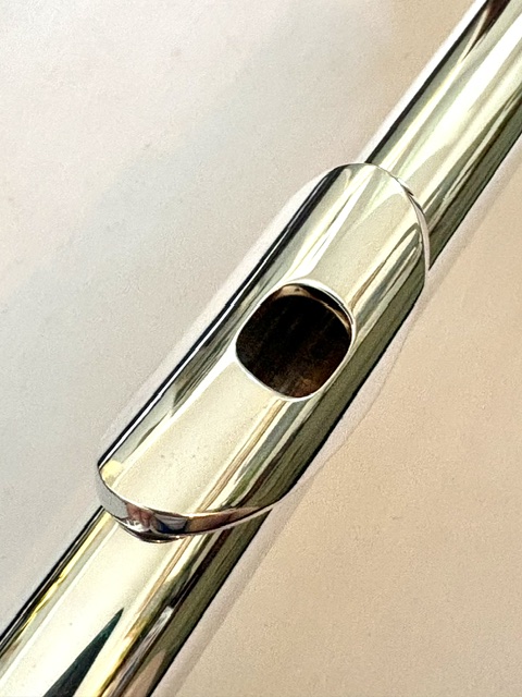 IMG_2161 Haynes Amadeus AF-900 Flute, Sterling Silver Headjoint Body Foot Mechanism, Offset G, C# Trill, D# Roller, 14k Lip/Riser, Warranty!
