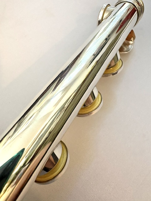 IMG_2322 Lillian Burkart Elite 5/95 Platinum Enhanced Handmade Flute, Inline G, C# Trill, Split E Mechanism, C4 Headjoint Cut, Gold Riser, 1-Year Warranty!