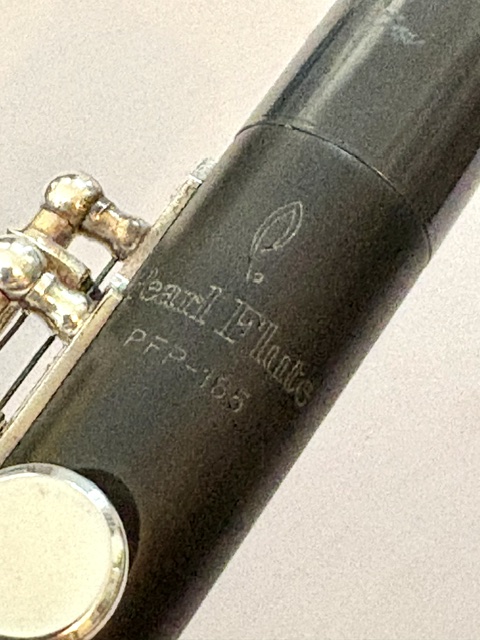 Pearl PFP-165E Piccolo, Both a Wave Grenadilla Wood and a Wave Grenaditte Composite Headjoint, 1-Year Warranty!