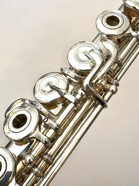 IMG_2754 Muramatsu DS Handmade Professional Flute, All Silver, Offset G, C# Trill, Split E Mechanism, D# Roller, Tsubasa Headjoint, 1-Year Warranty!