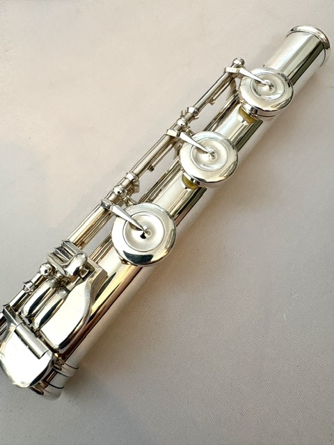 IMG_2759 Muramatsu DS Handmade Professional Flute, All Silver, Offset G, C# Trill, Split E Mechanism, D# Roller, Tsubasa Headjoint, 1-Year Warranty!