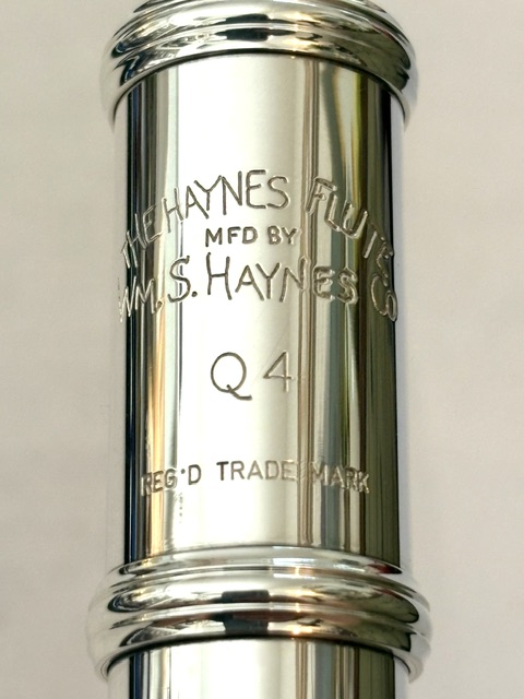 Haynes Q4 All Silver Flute, Gold Fusion Headjoint (14k Wall/Riser), Inline G, Soldered Tone Holes, 1-Year Warranty!