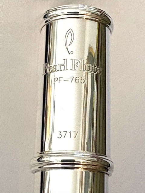 IMG_3062 Pearl PF-765 Solid Silver Flute, Offset G, B Foot, Split E Mechanism, Solid Silver, 1-Year Warranty!