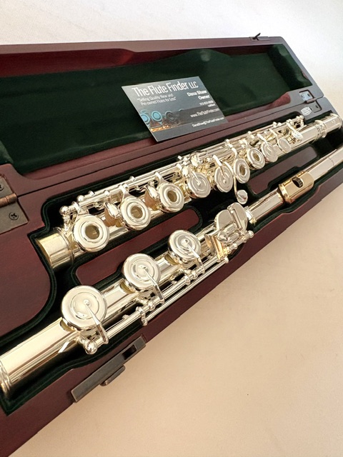 New Pearl PF-795 Elegante Handmade Flute, Vigore Series, Forza Cut, Offset G, C# Trill, D# Roller, High E Facilitator, Factory Warranty!