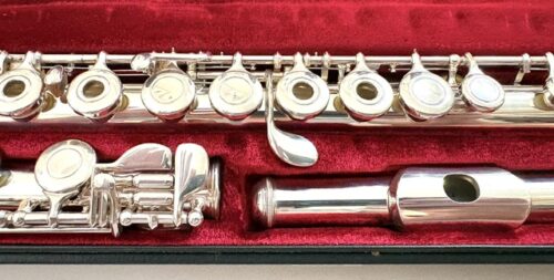 IMG_3276 This is a Yamaha 481II Solid Silver Flute, Inline G, in great condition, One year warranty!