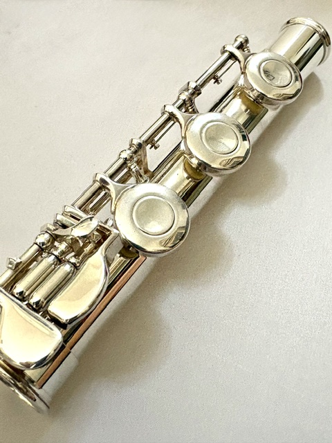 IMG_3279 This is a Yamaha 481II Solid Silver Flute, Inline G, in great condition, One year warranty!