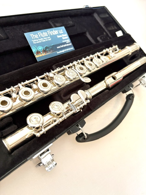 IMG_3460 Yamaha YFL-282 Flute, Inline G, C foot, 1-Year Warranty!
