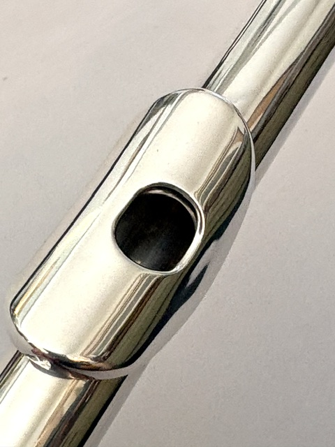 IMG_3472 Yamaha YFL-574 Pro Level Flute, Silver EC Headjoint Cut, Offset G, C# Trill, Split E Mechanism, Overhauled with Straubinger Phoenix Pads, 1-Year Warranty!