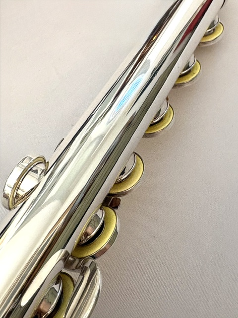 IMG_3479 Yamaha YFL-574 Pro Level Flute, Silver EC Headjoint Cut, Offset G, C# Trill, Split E Mechanism, Overhauled with Straubinger Phoenix Pads, 1-Year Warranty!